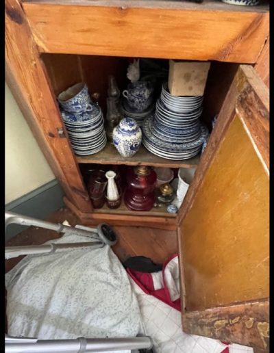 Eden NY Estate Auction Item 119