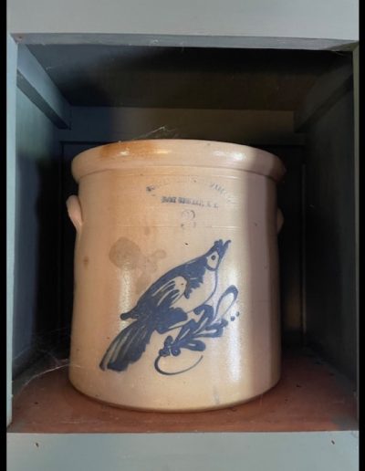 Eden NY Estate Auction Item 136