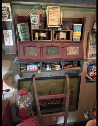 Eden NY Estate Auction Item 141