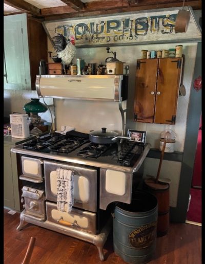 Eden NY Estate Auction Item 18