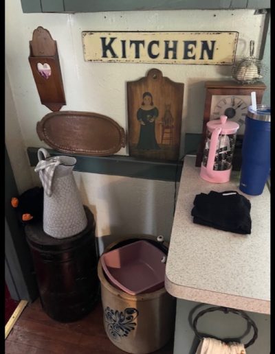 Eden NY Estate Auction Item 27