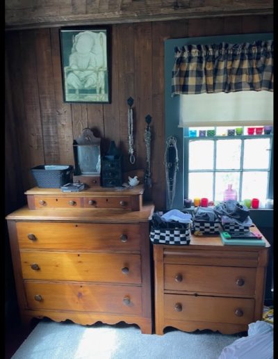 Eden NY Estate Auction Item 8
